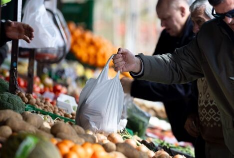 La inflación sube dos décimas en junio, hasta el 2,2%, por el precio de gasolinas y alimentos
