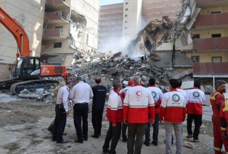 Irán informa de 60 muertos, entre ellos 20 niños, en uno de los ataques israelíes a Teherán