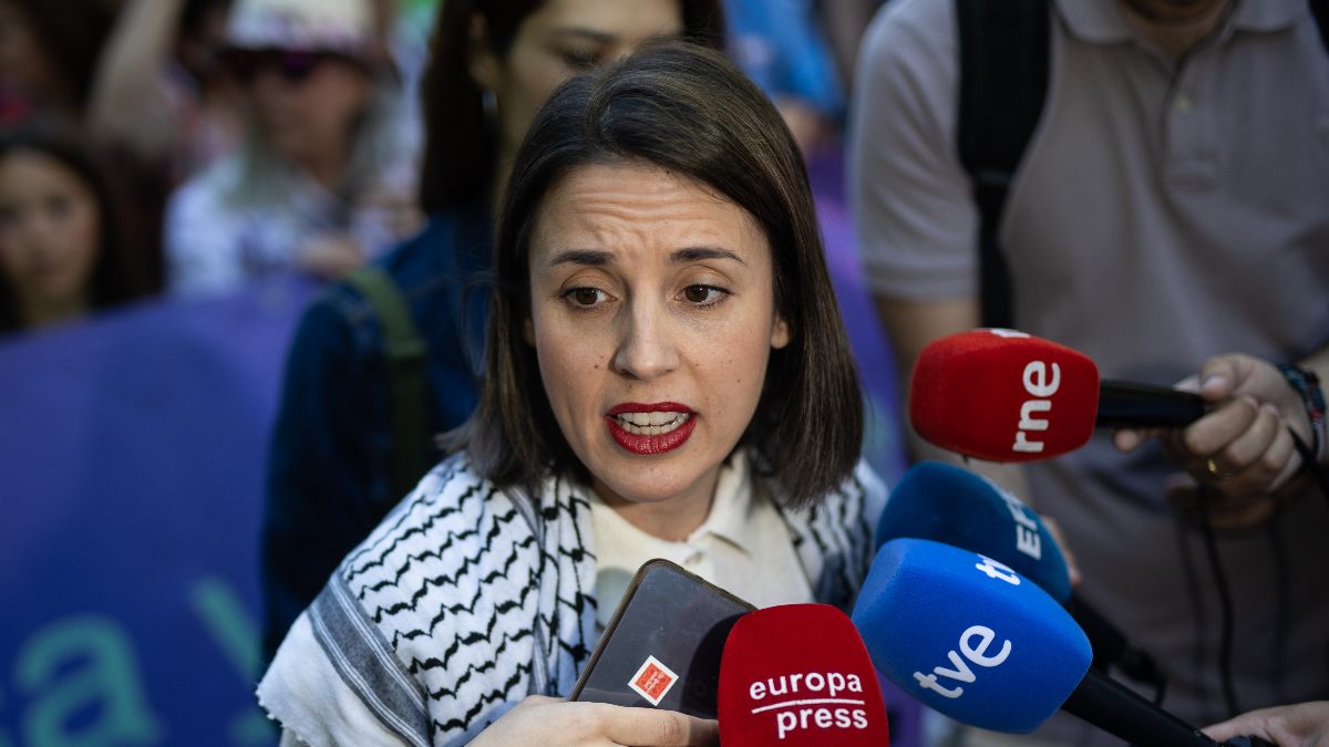 Irene Montero dice que hay jueces «golpistas» y critica el procesamiento del fiscal general