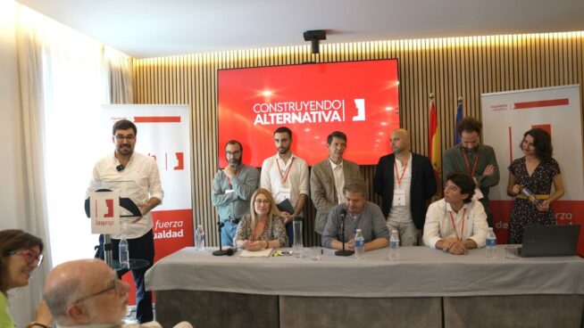 Guillermo del Valle, elegido líder en el congreso de Izquierda Española
