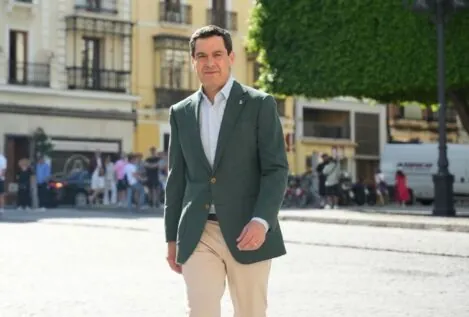 Moreno afirma que Montero «se ha calcinado» tras «poner la mano en el fuego» por Cerdán
