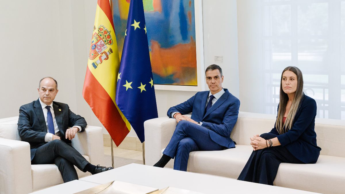 Junts pide a Sánchez cumplir los pactos y elegir a otro «interlocutor» tras la marcha de Cerdán