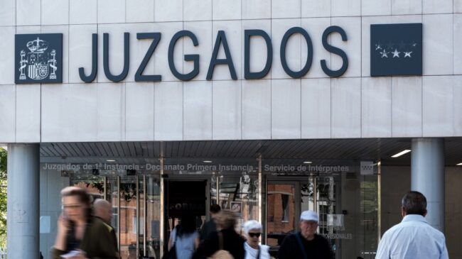 Un juez expedienta a una abogada por no asistir a un juicio cuando tenía un embarazo de riesgo