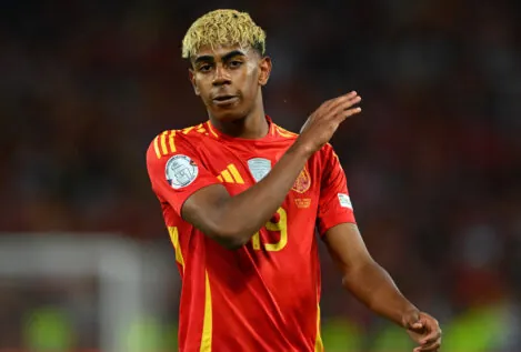Lamine no necesita «fontaleiros»