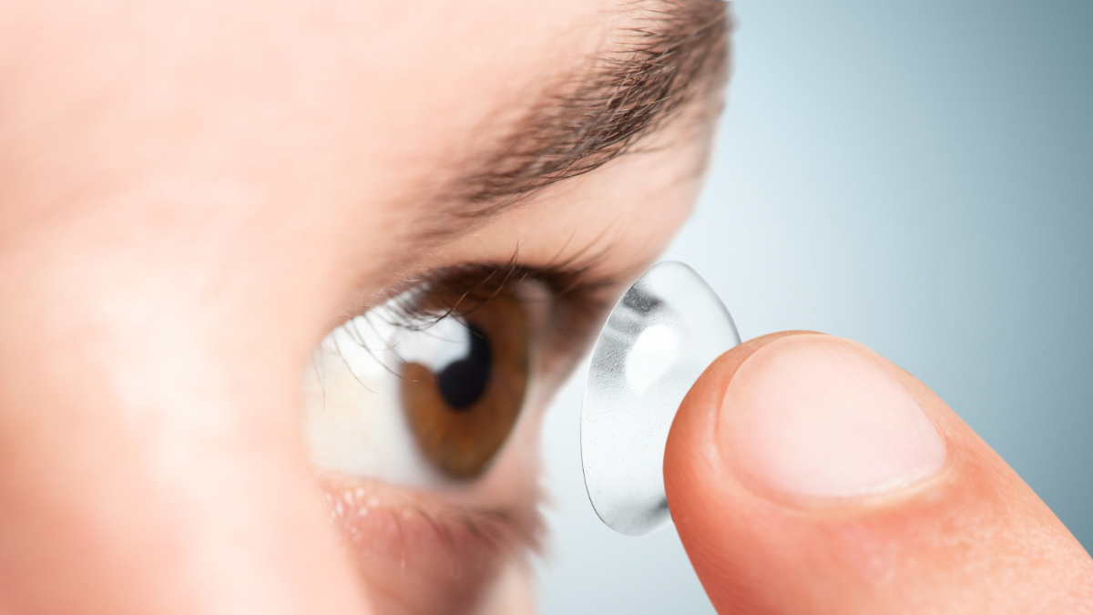 Ver en la oscuridad no es cosa de ciencia ficción: estas lentillas pueden hacerlo posible