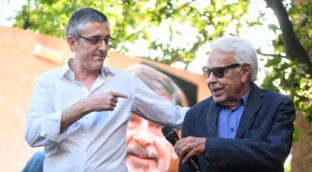 Felipe González asegura que Madina «sigue siendo» su candidato a la secretaria del PSOE