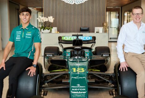 Aston Martin ficha al piloto español Mari Boya para su nueva academia de talentos