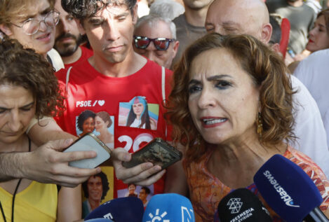 ADIF desmiente a Montero: el tren que generó el caos es de Renfe y no de Ouigo