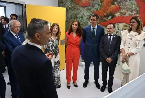 Gastos millonarios y hospitales sin médicos: el modelo de Mónica García en Ceuta y Melilla