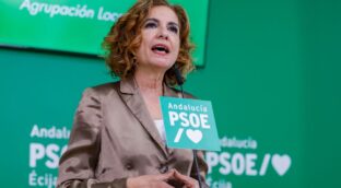 Montero se declara «traicionada» por Cerdán y ataca la «corrupción» del PP andaluz