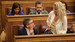 Sánchez prepara una «revolución» en el PSOE con una mujer del PSC en Organización