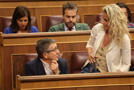Sánchez prepara una «revolución» en el PSOE con una mujer del PSC en Organización