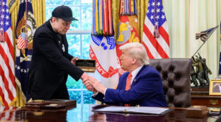 Un posible fraude migratorio de Elon Musk enerva a los halcones de Donald Trump