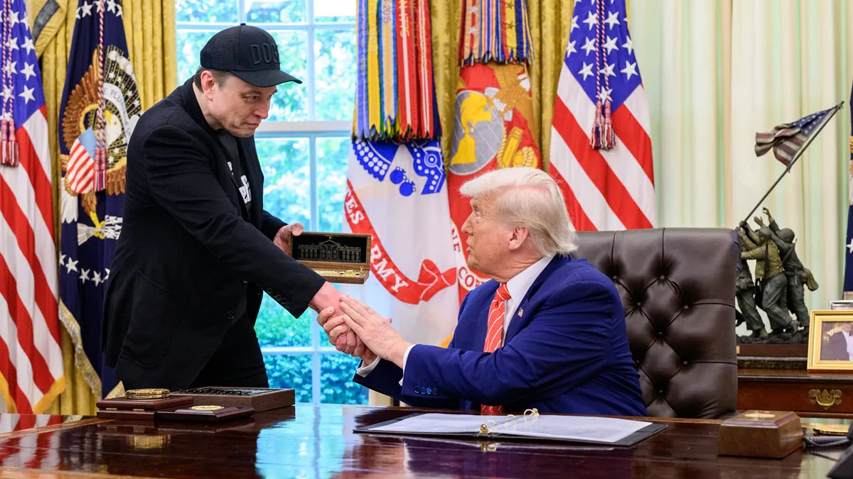 Un posible fraude migratorio de Elon Musk enerva a los halcones de Donald Trump