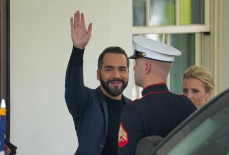Bukele exige a la UE que deje de dar lecciones tras criticar su ley de agentes extranjeros