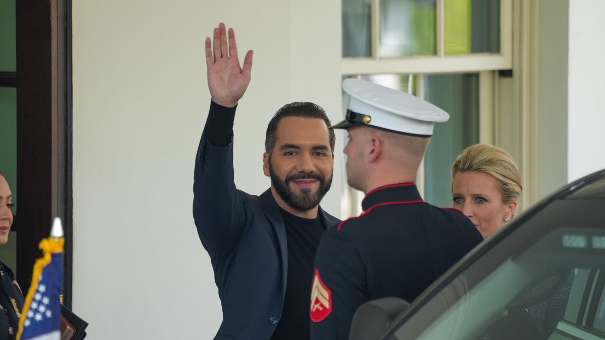 Bukele exige a la UE que deje de dar lecciones tras criticar su ley de agentes extranjeros