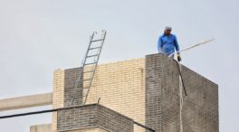 La subida salarial media pactada se mantuvo en mayo en el 3,35%, por encima del IPC