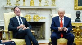 Trump desvela un mensaje de Rutte en el que alaba su papel en la OTAN: «Europa pagará»