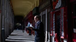 El paro bajó de los 2,5 millones por primera vez en 17 años tras caer en mayo