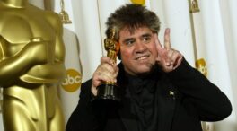 El curioso trabajo de Almodóvar que pagó su primera cámara: su contrato con una estatal