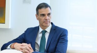 ‘The Times’ se mofa de Sánchez en un duro editorial: «Don Teflón»