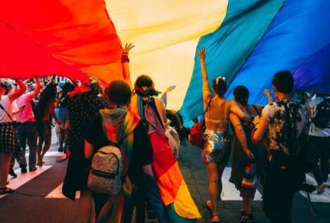 Fetico pide abrir convenios colectivos para impulsar planes LGTBI exigidos por la ley