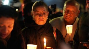 El senador colombiano Miguel Uribe continúa extremadamente grave tras ser tiroteado