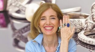 Pía Nieto, profesional en limpieza: «Tengo el truco definitivo para limpiar las joyas de plata»