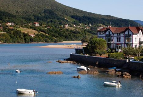 Olvídate de Venecia y el Puerto de Mogán: este pueblo vasco es igual de bonito y casi secreto