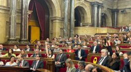 El Parlament rechaza alterar el orden del día para que Illa comparezca por el 'caso Cerdán'