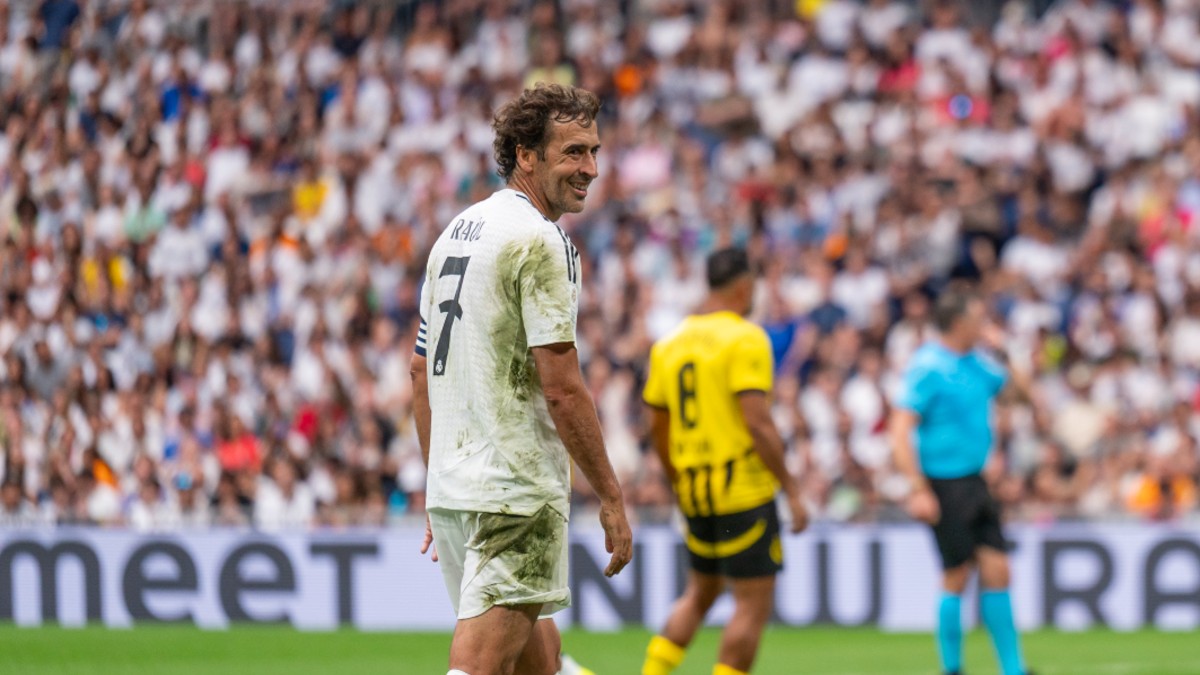 El fútbol que emociona: las leyendas del Madrid nos recuerdan la pureza del ‘deporte rey’