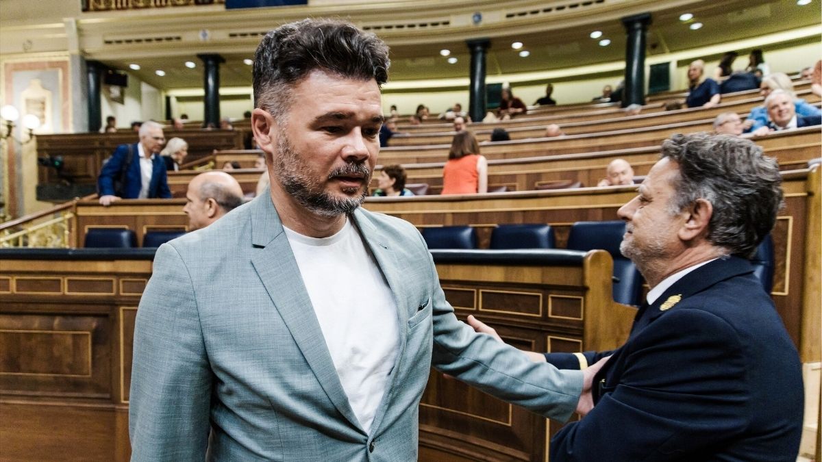 Rufián insiste en que, además de «llorar», hay que «hacer algo» antes de las elecciones