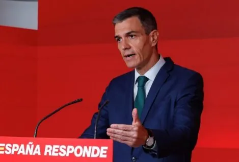 Sánchez denuncia «una operación de demolición moral» en una carta a la militancia