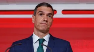 Sánchez reta a PP y Vox a presentar una moción y presume ahora de lucha contra la corrupción