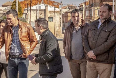 El PSOE de Navarra metió a Koldo en su chat de dirección tras la foto del 'clan' con Sánchez