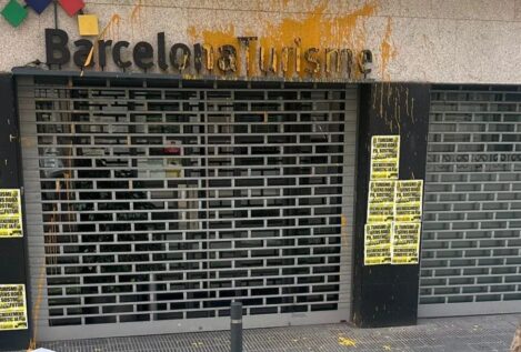 La turismofobia aumenta en Barcelona: «Vienen a robarnos»