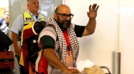 Llega a Barcelona el activista español de la Flotilla de la Libertad interceptada por Israel