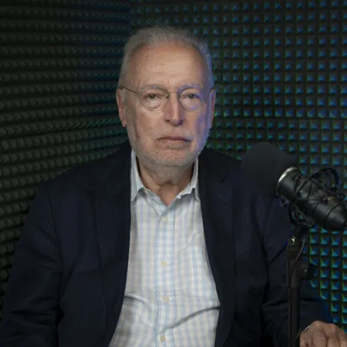 Podcast | Fuera de micrófono con Joan Tapia