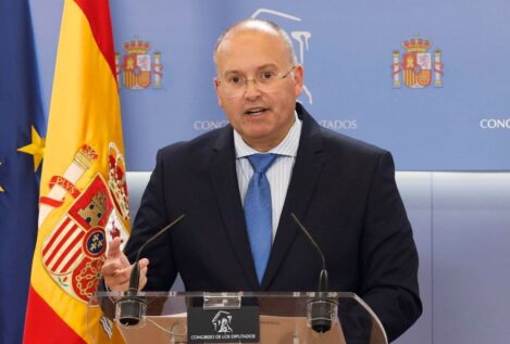 El PP acusa a Bildu de auxiliar a Sánchez para que no explique en el Congreso el 'caso Ábalos'