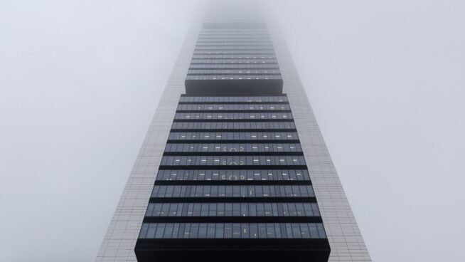 El expresidente de Cepsa Al Qubaisi, en busca y captura por la venta de la Torre Foster