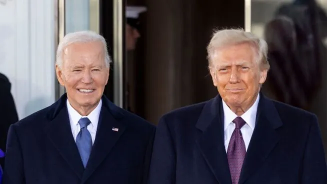 Trump ataca a Biden con una imagen hecha por IA que muestra a su hijo Hunter esnifando droga