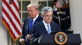 Powell culpa a los aranceles de Trump de no haber podido bajar los tipos de interés