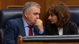El PSOE borra de su web una noticia en la que Montero criticaba el «acoso» a Cerdán