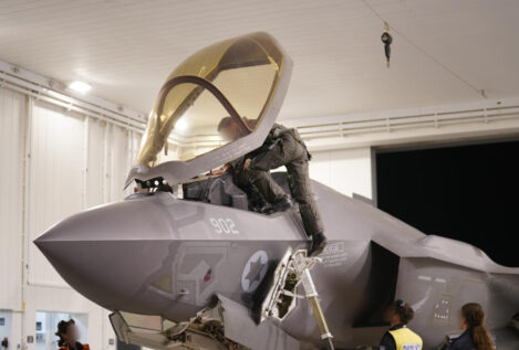 Israel atacó Irán con el F-35 fabricado en EEUU que no tienen ni los americanos