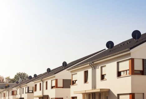 Casas embargadas desde 5.300 euros: la Seguridad Social pone a la venta 126 viviendas