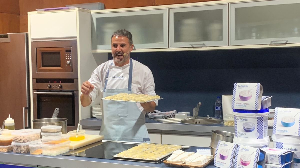 Santi Taura apadrina los yogures de La Fageda en un ‘showcooking’ en Palma de Mallorca