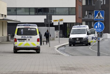 Heridas varias personas por un apuñalamiento múltiple en un centro comercial en Finlandia