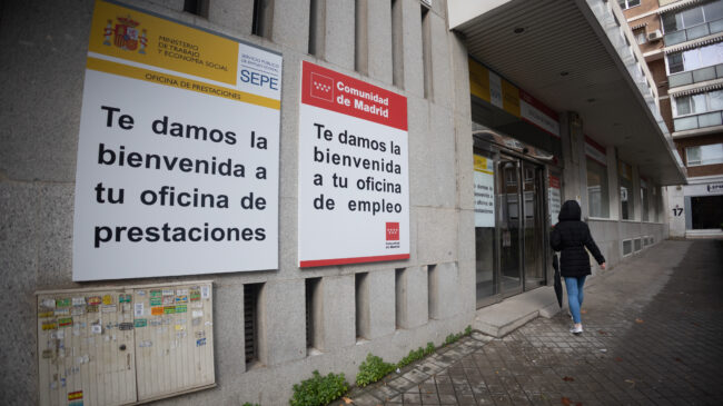 Por qué debería preocuparnos que cada vez menos licenciados encuentren un empleo digno