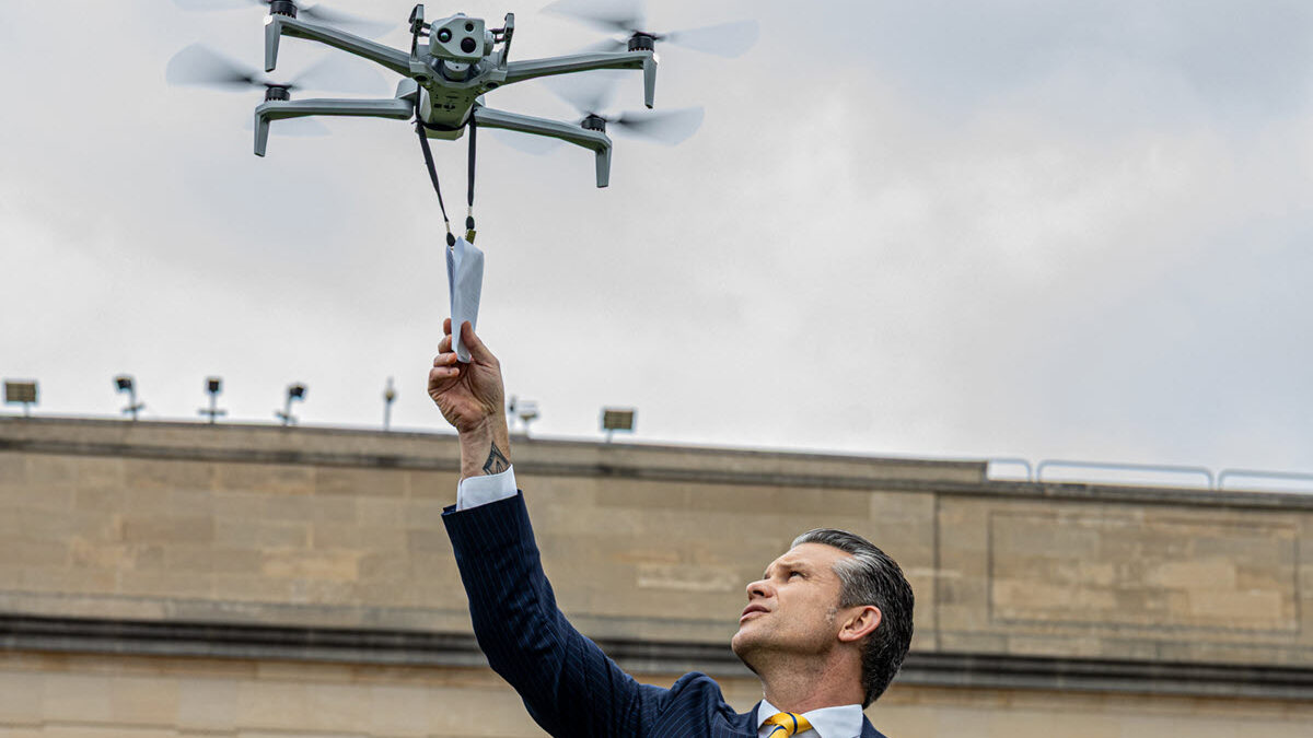 EEUU acelera la fabricación de drones baratos ante la amenaza de una guerra de enjambres