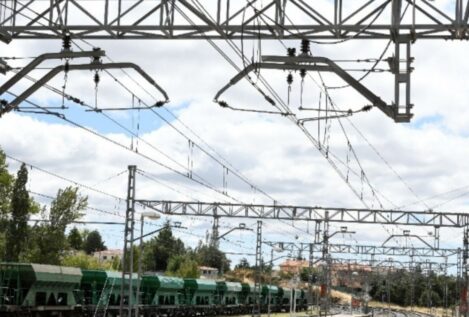 Adif lanza oposiciones para cubrir 1.048 puestos de trabajo operativos y técnicos